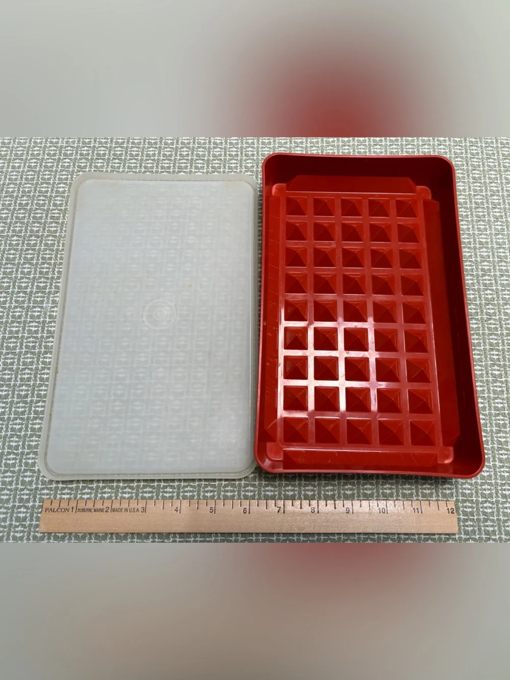 Vntg Tupperware Season Marinade/Bacon Keeper/paprika Color. Airtight. 9.5x5.5x2”